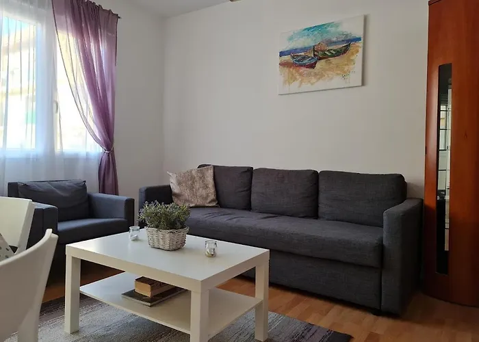 Arenas 3 Apartament